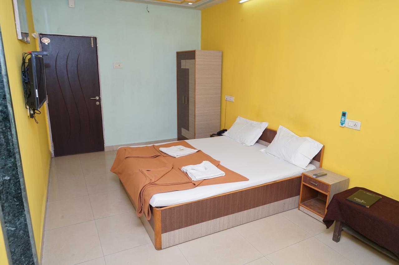 Hotel Umesh Daman Dış mekan fotoğraf